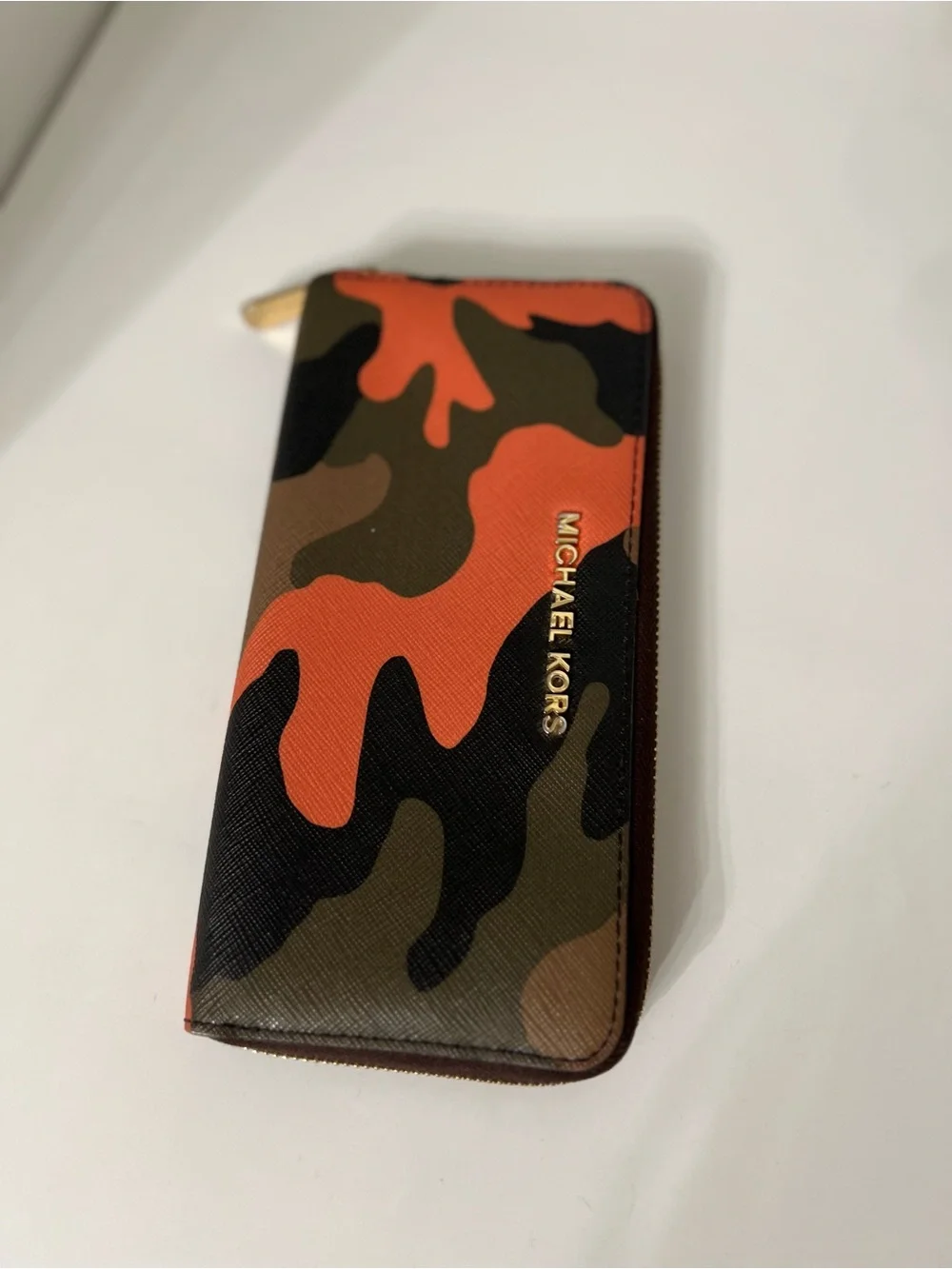 Michael Kors preowned Orange and Olive Camo Zip Wallet - Picture 1 of 9